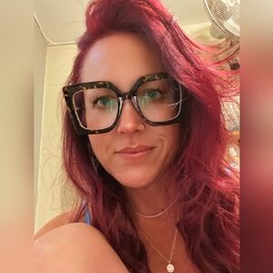 Meet your Posher, Hal